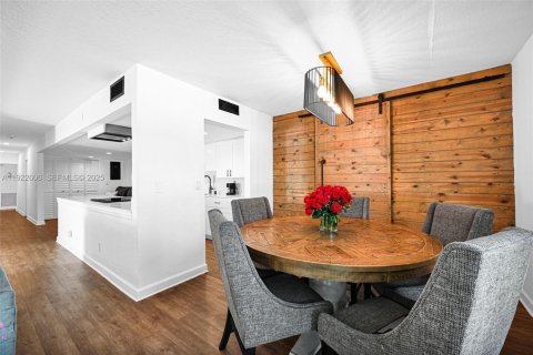 Casa en venta en Tamarac, Florida, 4 dormitorios, 159.42 m2 № 1977150 - foto 20