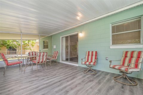 House in Orlando, Florida 3 bedrooms, 114.73 sq.m. № 1824407 - photo 15
