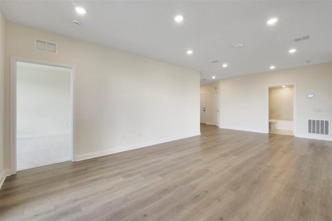Copropriété à vendre à Orlando, Floride: 2 chambres, 143.91 m2 № 2099120 - photo 7