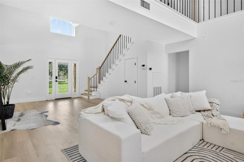 Villa ou maison à louer à Orlando, Floride: 4 chambres, 207.36 m2 № 2149841 - photo 16