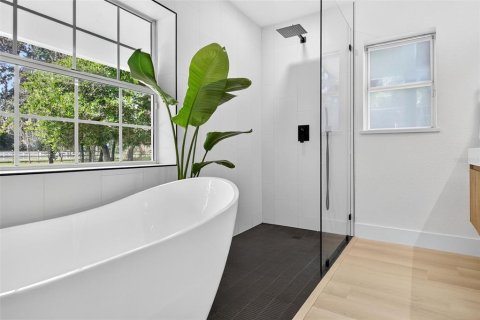 Villa ou maison à louer à Orlando, Floride: 4 chambres, 207.36 m2 № 2149841 - photo 24