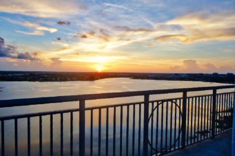 Condo à West Palm Beach, Floride, 2 chambres № 2357328