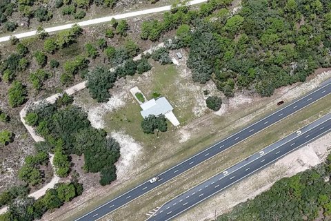 Commercial property in Weeki Wachee, Florida 217.39 sq.m. № 2349169 - photo 29