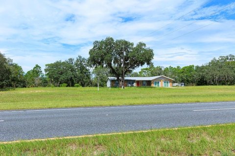 Commercial property in Weeki Wachee, Florida 217.39 sq.m. № 2349169 - photo 18