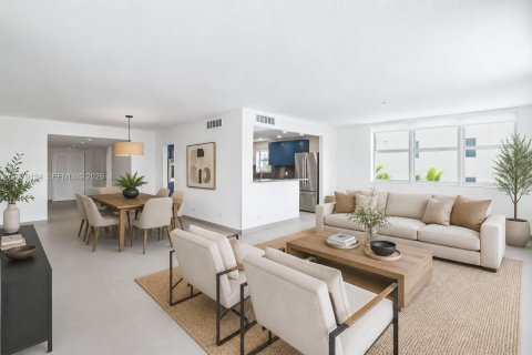 Copropriété à vendre à Bay Harbor Islands, Floride: 2 chambres, 189.99 m2 № 2340214 - photo 3