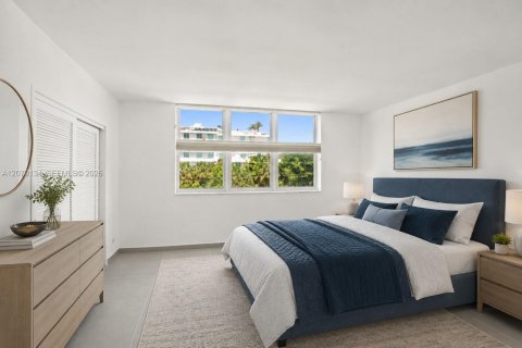 Copropriété à vendre à Bay Harbor Islands, Floride: 2 chambres, 189.99 m2 № 2340214 - photo 13