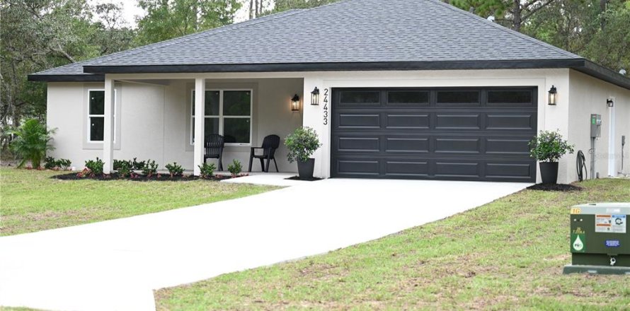 Casa en Dunnellon, Florida 3 dormitorios, 141.58 m2 № 1919088