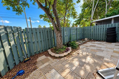 Townhouse in Plantation, Florida 3 bedrooms, 150.87 sq.m. № 2392061 - photo 12