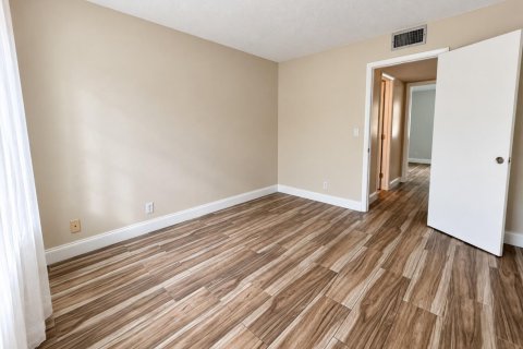 Townhouse in Plantation, Florida 3 bedrooms, 150.87 sq.m. № 2392061 - photo 5