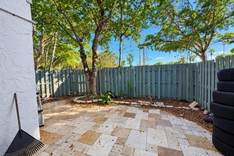 Townhouse in Plantation, Florida 3 bedrooms, 150.87 sq.m. № 2392061 - photo 13