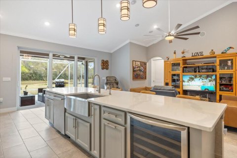 House in Vero Beach, Florida 3 bedrooms, 247.12 sq.m. № 2083147 - photo 13