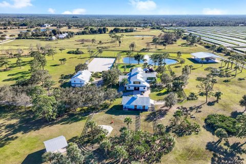 Casa en venta en Stuart, Florida, 3 dormitorios, 457.92 m2 № 2184257 - foto 10