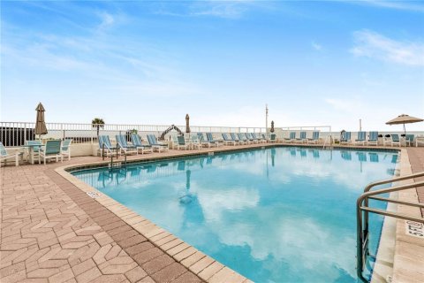 Commercial property in Daytona Beach, Florida № 1737282 - photo 11
