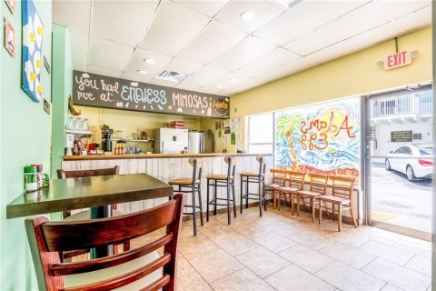 Commercial property in Daytona Beach, Florida № 1737282 - photo 5