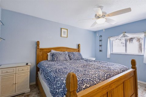 House in Port Charlotte, Florida 3 bedrooms, 110.74 sq.m. № 2413671 - photo 13