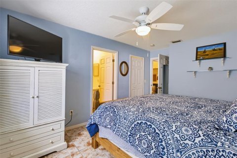 House in Port Charlotte, Florida 3 bedrooms, 110.74 sq.m. № 2413671 - photo 14
