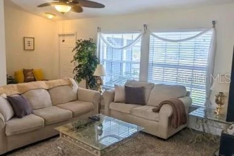 House in Port Charlotte, Florida 3 bedrooms, 110.74 sq.m. № 2413671 - photo 6
