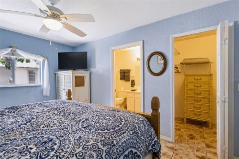 House in Port Charlotte, Florida 3 bedrooms, 110.74 sq.m. № 2413671 - photo 18