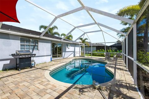 House in Port Charlotte, Florida 3 bedrooms, 110.74 sq.m. № 2413671 - photo 26
