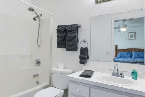 House in Port Charlotte, Florida 3 bedrooms, 110.74 sq.m. № 2413671 - photo 15