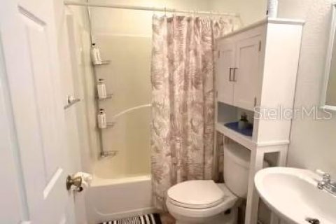 House in Port Charlotte, Florida 3 bedrooms, 110.74 sq.m. № 2413671 - photo 8