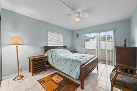 Condo in Delray Beach, Florida, 2 bedrooms № 2083038 - photo 13