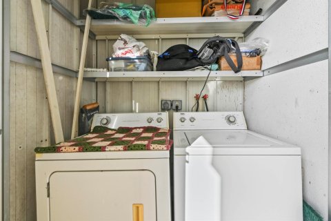 Condo in Delray Beach, Florida, 2 bedrooms № 2083038 - photo 21