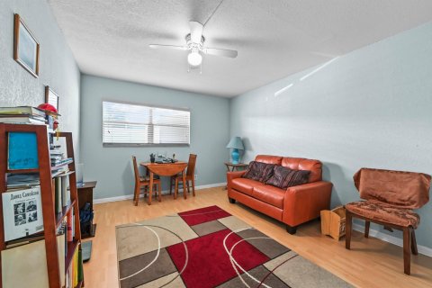 Condo in Delray Beach, Florida, 2 bedrooms № 2083038 - photo 16