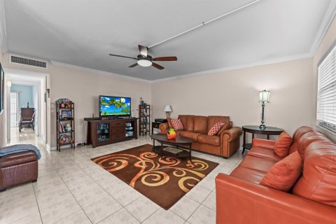 Condo in Delray Beach, Florida, 2 bedrooms № 2083038 - photo 5