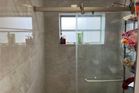 Copropriété à vendre à Hallandale Beach, Floride: 1 chambre, 68.38 m2 № 1985441 - photo 6