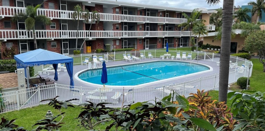 Condo à Hallandale Beach, Floride, 1 chambre № 1985441