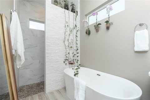 House in Port Charlotte, Florida 3 bedrooms, 163.6 sq.m. № 1688264 - photo 25