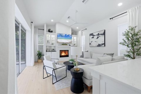 Villa ou maison à vendre à Bradenton, Floride: 3 chambres, 237.46 m2 № 2308252 - photo 17