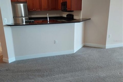 Condominio en alquiler en Punta Gorda, Florida, 2 dormitorios, 139.35 m2 № 1904388 - foto 4