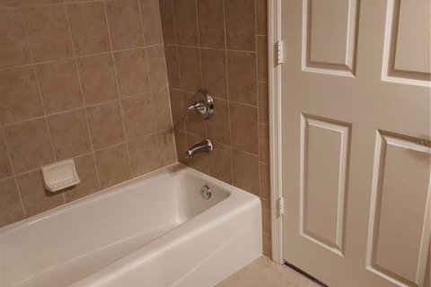 Condominio en alquiler en Punta Gorda, Florida, 2 dormitorios, 139.35 m2 № 1904388 - foto 9