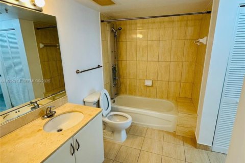 Copropriété à vendre à Miami, Floride: 1 chambre, 76.27 m2 № 1994695 - photo 7