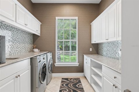 Casa en venta en Bradenton, Florida, 5 dormitorios, 440.82 m2 № 1803297 - foto 17