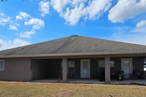 House in Eustis, Florida 4 bedrooms, 280.84 sq.m. № 2229854 - photo 17