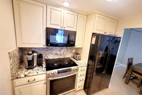 Купить кондоминиум в Помпано-Бич, Флорида 3 комнаты, 87.98м2, № 2248306 - фото 13