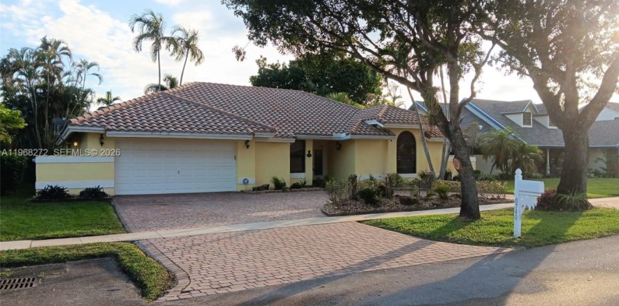 Villa ou maison à Cooper City, Floride 3 chambres, 175.77 m2 № 2031924