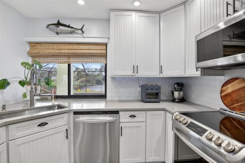 Villa ou maison à vendre à Cooper City, Floride: 3 chambres, 175.77 m2 № 2031924 - photo 13