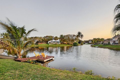 Villa ou maison à vendre à Cooper City, Floride: 3 chambres, 175.77 m2 № 2031924 - photo 28