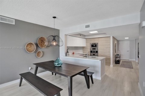 Condominio en venta en Sunny Isles Beach, Florida, 3 dormitorios, 141.58 m2 № 2055519 - foto 5