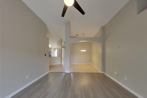 Casa en alquiler en Orlando, Florida, 3 dormitorios, 130.81 m2 № 1912765 - foto 18