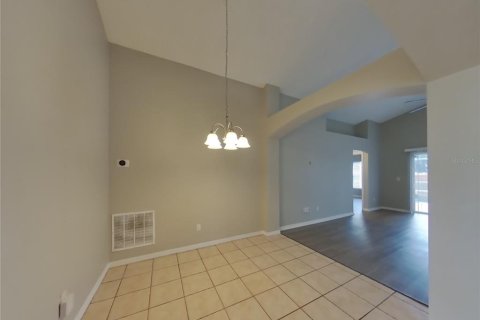 Casa en alquiler en Orlando, Florida, 3 dormitorios, 130.81 m2 № 1912765 - foto 22