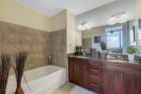 Condominio en venta en Orlando, Florida, 2 dormitorios, 117.8 m2 № 1535095 - foto 24