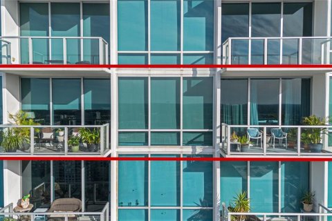 Condominio en venta en Orlando, Florida, 2 dormitorios, 117.8 m2 № 1535095 - foto 3