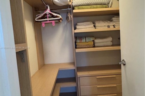 Copropriété à louer à Hallandale Beach, Floride: 3 chambres, 155.61 m2 № 1855382 - photo 26