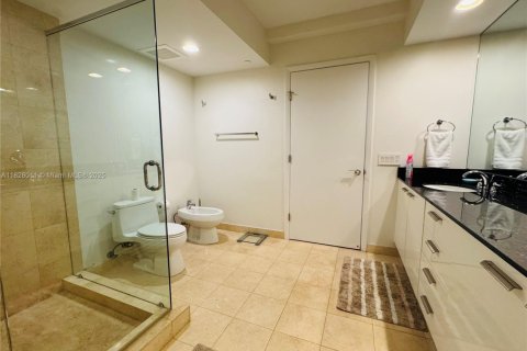 Copropriété à louer à Hallandale Beach, Floride: 3 chambres, 155.61 m2 № 1855382 - photo 18