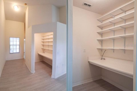 Condo in Gainesville, Florida, 1 bedroom  № 2383950 - photo 4
